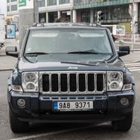 tento Jeep Defender měří sítě mobilní komunikace